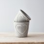 CEMENT POT WHITE HEART OUTLINE