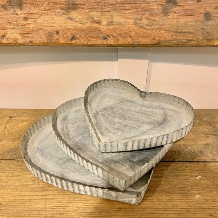 Set of 3 Heart Trays